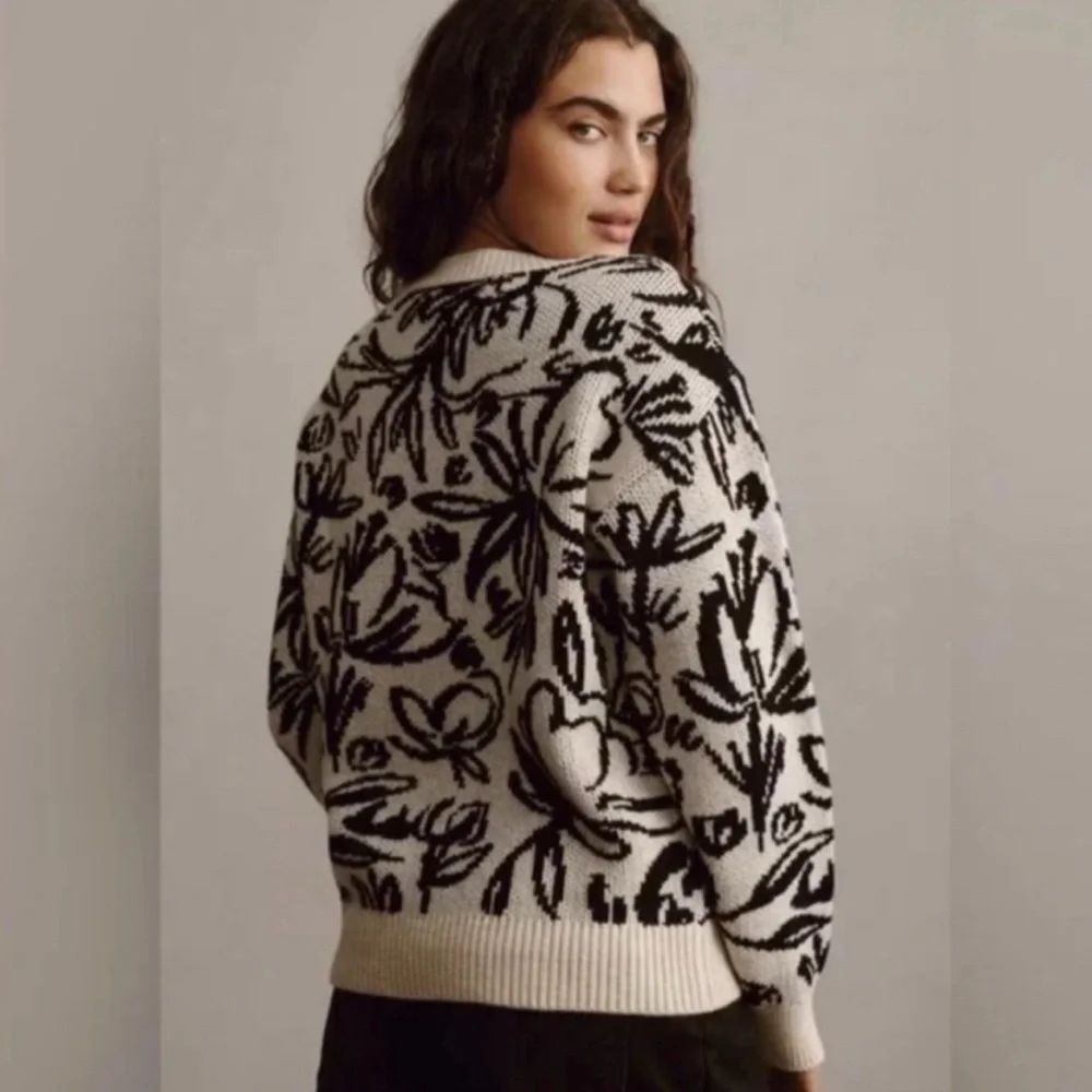 NWT Anthropologie Floral Pop Embroidered Sweater - Size S/XS Oversized XS - Picture 2 of 11